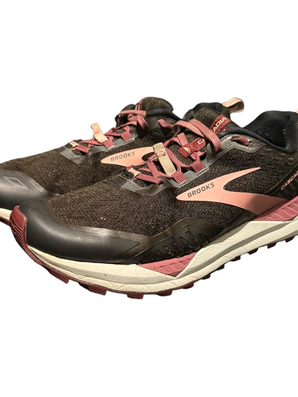 Brooks Cascadia 15 Women’s Trail Running Sneakers Black Pink Size 10 B Athletic